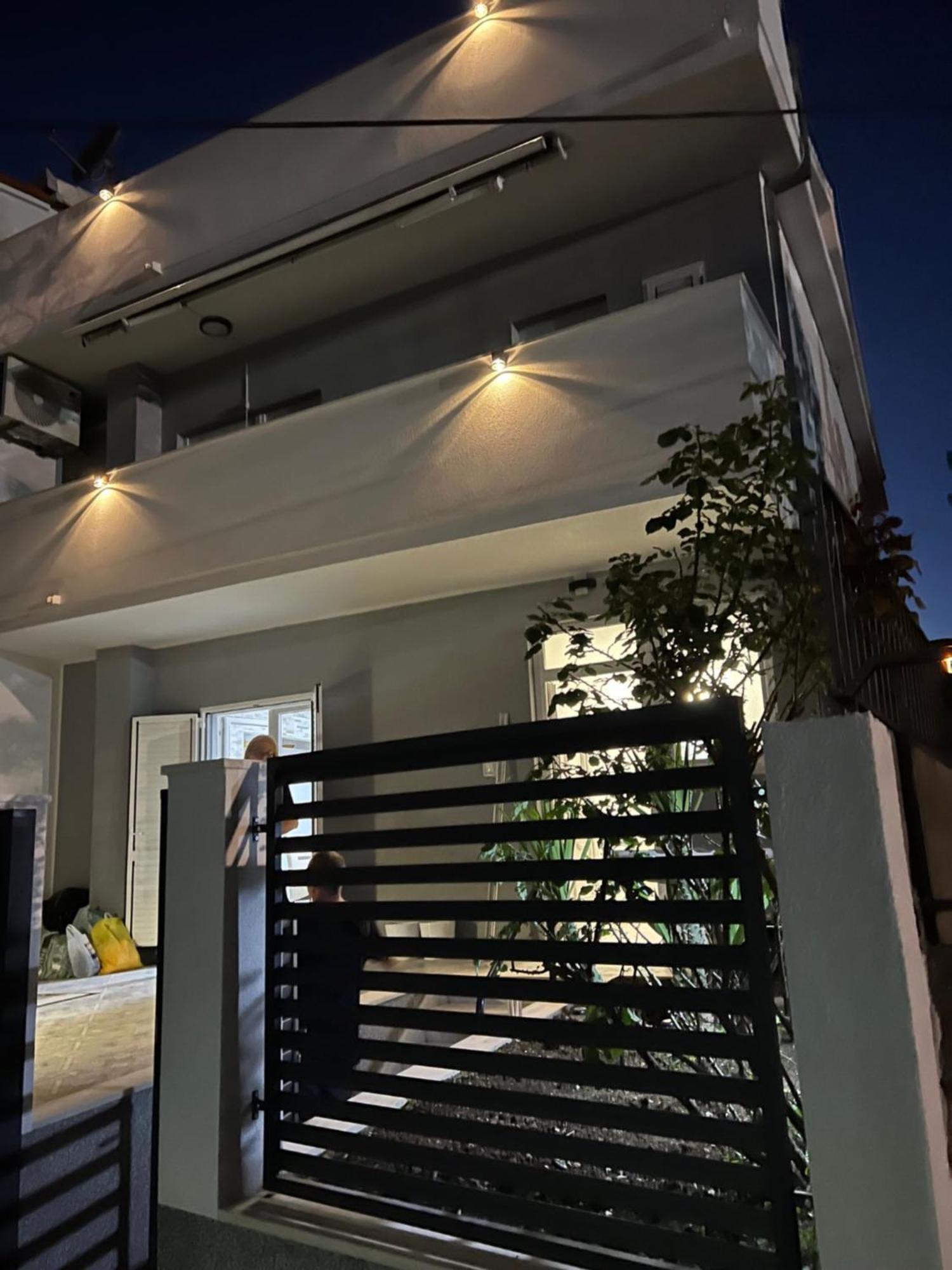 Apartments Milica Kaštela Екстериор снимка